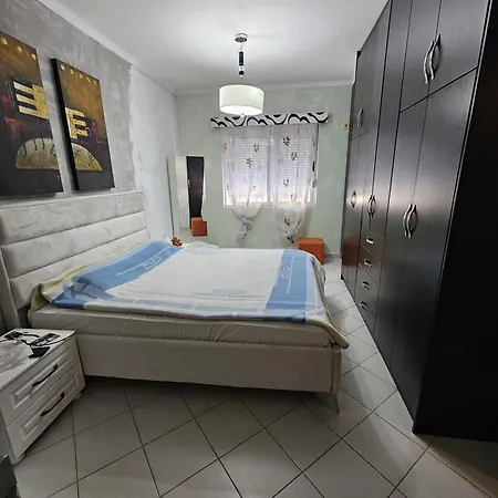 Rosa Apartment